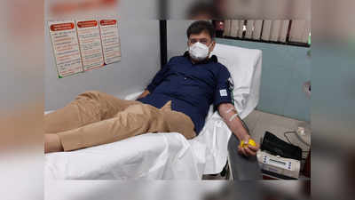 Blood Donation: रक्ताचा तुटवडा; गृहनिर्माण मंत्री जितेंद्र आव्हाड यांनी केले रक्तदान