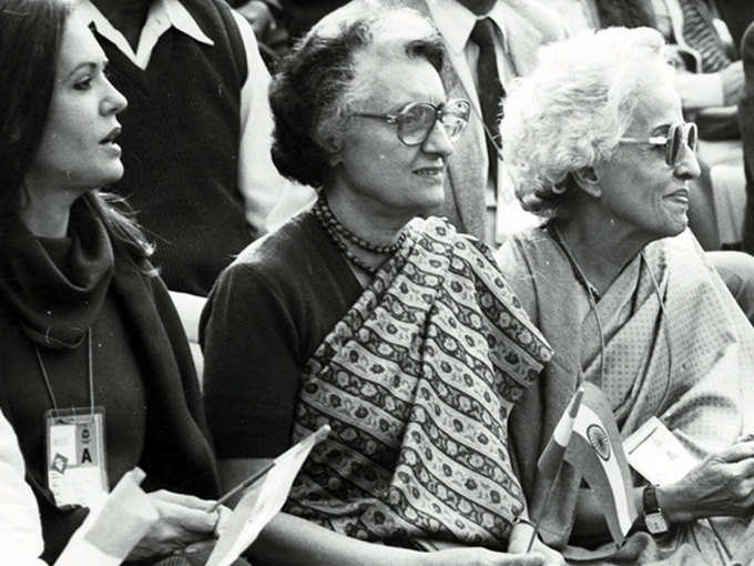 अमिताभ की मां तेजी बच्चन और इंदिरा गांधी की दोस्ती