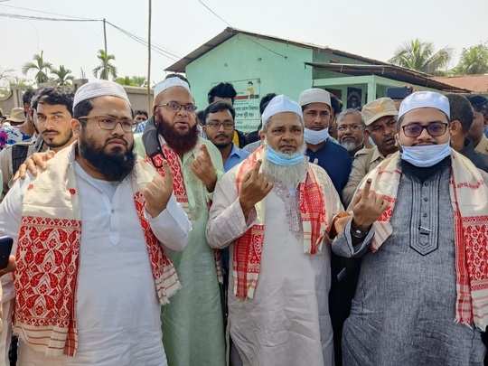 Assam Assembly Election 2021: अब्‍दुर रहीम अजमल के दाढी, टोपी, लुंगीवालों की सरकार आएगी... बयान पर वीएचपी बोली- यह है जिहादी मानसिकता
