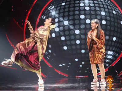 Indian Idol 12: सवाई भट्ट के लिए सब्जी बनाकर लाईं रेखा, स्टेज पर ऐसा नाचीं कि उड़ गए होश