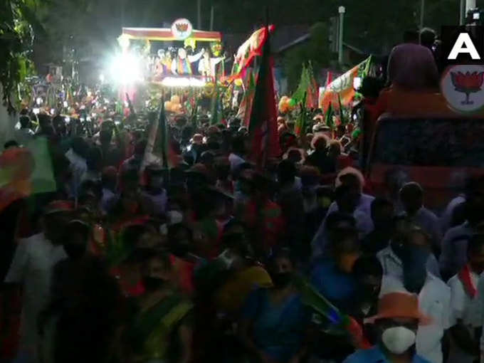 केरल: केंद्रीय गृह मंत्री अमित शाह ने कोझीकोड में रोड शो किया।