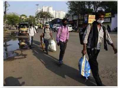 మరోసారి లాక్‌డౌన్ భయం.. స్వస్థలాలకు తరలిపోతున్న వలస కార్మికులు!