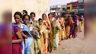 West Bengal Election 2021: बंगाल में 6 अप्रैल को तीसरे चरण की वोटिंग, इन 3 महिला अफसरों पर रहेंगी सबकी निगाहें