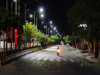 Delhi Night Curfew: दिल्ली में देर रात तक चलने वाले रेस्तरां संचालकों की बढ़ी मुश्किलें, बोले- नाइट कर्फ्यू हमारे लिए लॉकडाउन के बराबर