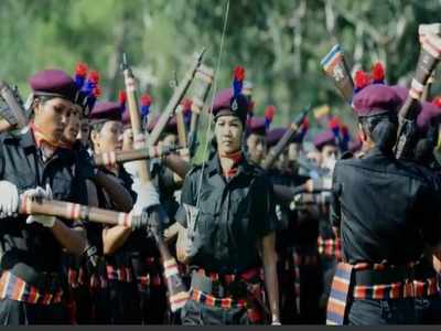 হাতার বদলে হাতে হাতিয়ার, এই বীরাঙ্গনা-দের দেখলে ভয়ে কাঁপে অপরাধীরা