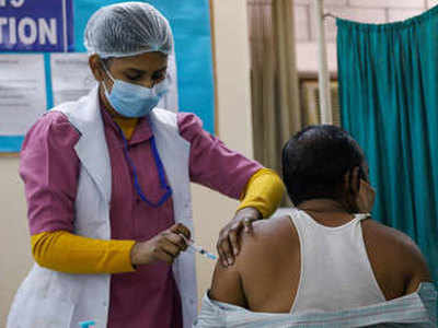 Covid-19 vaccination in India: देश में अब तक कोरोना टीके की 9.78 करोड़ से अधिक खुराकें दी गईं