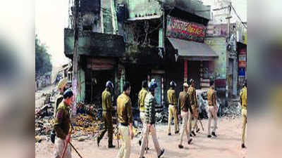 Delhi Riots: दिल्ली हाईकोर्ट ने हत्या, साजिश के मामले में दो व्यक्तियों को जमानत दी