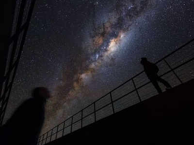 Milky Way Blue-Bridge: आकाशगंगा में विशाल, नीले सितारों का पुलिंदा मिला जो फटने को हैं तैयार, यहीं से हुआ था जीवन मुमकिन