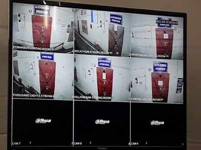 CCTV திடீர் ஆஃப்; EVM மெஷின்களின் நிலை என்ன? பதறி ஓடிய கட்சியினர்!