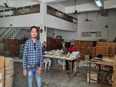 कोरोना-महंगाई की दोहरी मार झेल रहा है सहारनपुर का काष्ठ कला उद्योग, लगातार घट रहा प्रोडक्शन