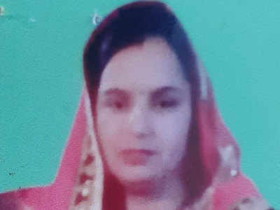 Aligarh News: अलीगढ़ में कैंची से गोदकर की पत्नी की हत्या, बचाने आए भाई पर भी किया हमला, युवक गंभीर