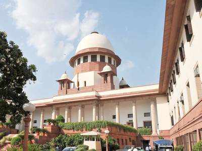 Supreme Court : सरन्यायाधीशांचंही वर्क फ्रॉम होम, ५० टक्क्याहून अधिक कर्मचारी करोना संक्रमित