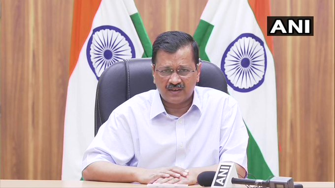 दिल्ली के मुख्यमंत्री अरविंद केजरीवाल ने आज कोरोना की स्थिति पर एक समीक्षा बैठक की। उन्होंने निर्देश दिया कि अस्पतालों में बेड की संख्या बढ़ाई जाए। साथ ही यह भी निर्णय लिया गया कि कई सरकारी और निजी अस्पतालों को एक बार फिर से पूरी तरह से कोविड अस्पताल बनाया जाएगा।