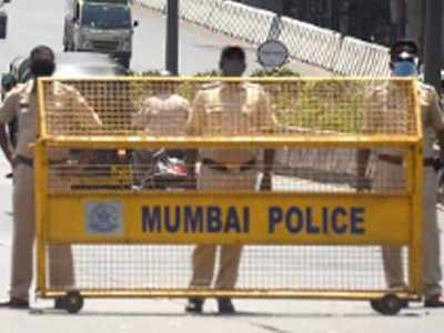 मु्ंबई पोलिसांचा जागता पहारा; पोलीस आयुक्त स्वत: पोहोचले झव्हेरी बाजारात