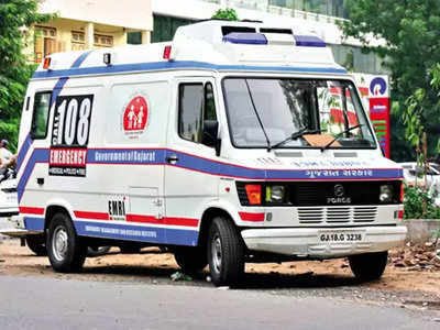 Gujarat covid : सड़कों पर 24 घंटे बज रहे ऐंबुलेंस के सायरन... कोविड मरीजों को नहीं मिल रहे बेड... देखें गुजरात में कैसे दम तोड़ रहे लोग