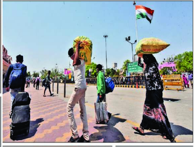 Corona fear : फिर बनने लगे वहीं हालात, रेलवे स्टेशन- बस स्टैण्ड पर दिखने लगी है ये तस्वीरें