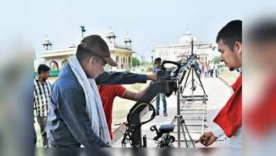 कोरोना का खौफ: मुंबई के बाद दिल्ली-एनसीआर में भी नहीं होगी फिल्मों की शूटिंग