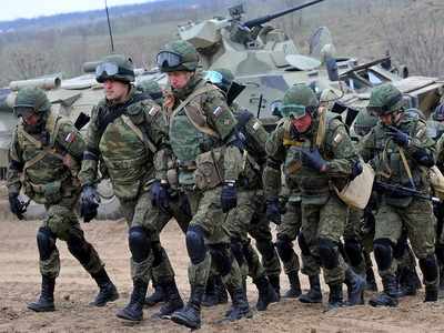 Russia Ukraine Tension: रूसी सेना ने यूक्रेन के नजदीक क्रीमिया में बनाया नया सैन्य अड्डा, सैटेलाइट तस्वीरों में दिखे जंगी साजोसामान