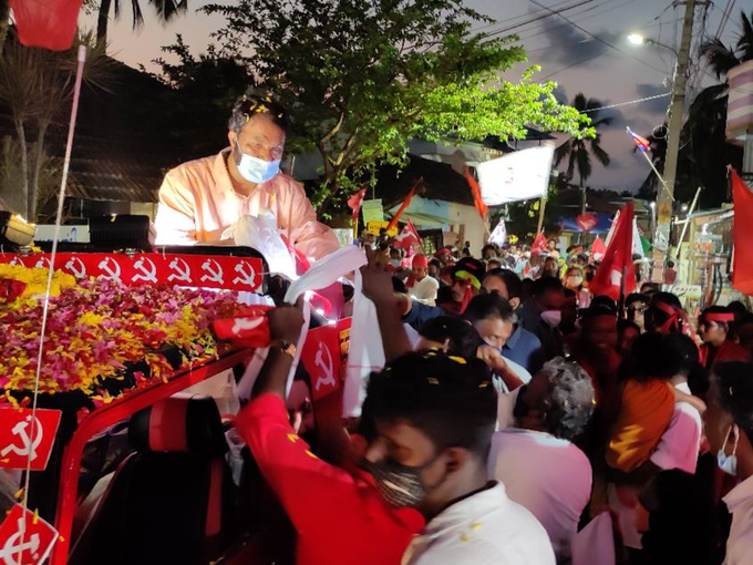 ​നടന്നത് ശക്തമായ ത്രികോണ പോരാട്ടം