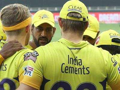 IPL 2021 : महेंद्रसिंग धोनी प्रत्येक सामन्यापूर्वी ही गोष्ट करायची टाळतो, खेळाडूने केला मोठा खुलासा