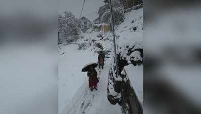 Himachal Pardesh News : हिमाचल में बर्फबारी ने तोड़ा 25 साल का रेकॉर्ड, अप्रैल माह में जमकर गिरी बर्फ