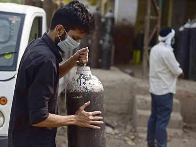 ஆக்சிஜன் இல்லாமல் கொரோனா நோயாளிகள் மரணம்.. மருத்துவர்கள் வேதனை!