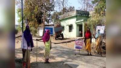 एमपी के इस गांव की महिलाओं ने कोरोना के खिलाफ उठाई लाठी, अब तक एक भी संक्रमित मरीज नहीं