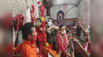 West Bengal Election 2021: ভোটের মধ্যেই ‘তারাপীঠ দর্শন’ CRPF-র কর্তার, বিতর্ক
