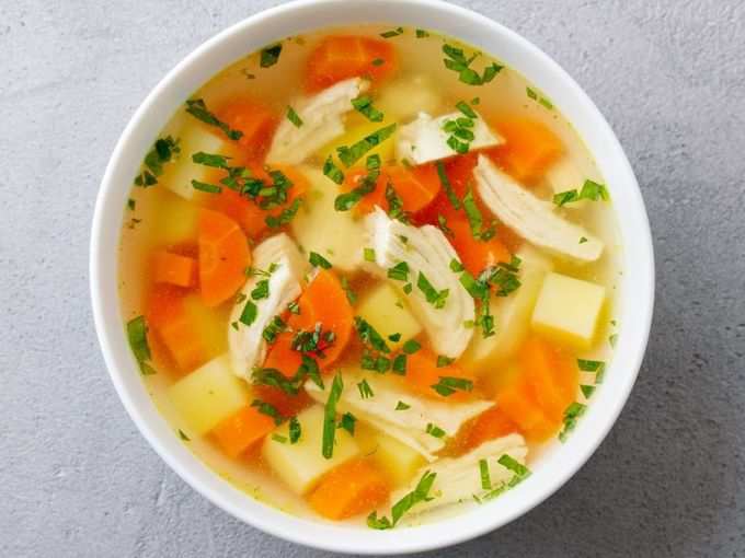 क्‍या ​सर्दी जुकाम के लिए फायदेमंद है चिकन सूप
