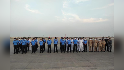 भारतीय नौसेनेची मेडिकल टीम सज्ज; अहमदाबादच्या पीएम कोविड सेंटरमध्ये तैनात