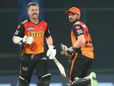 Why SRH Remove Warner From Captaincy: मनीष पांडे को बाहर करने से गई डेविड वॉर्नर की कप्तानी? अब टीम से भी हो सकते हैं बाहर