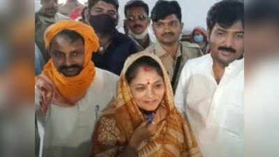 Jaunpur Panchayat Election Result: बाहुबली धनजंय सिंह की पत्नी श्रीकला सिंह रेकॉर्ड मतों से जीती चुनाव