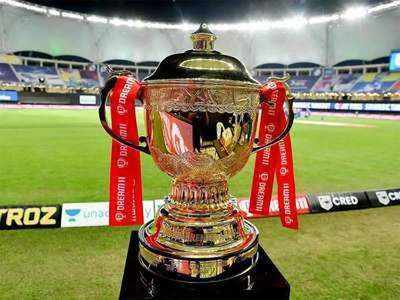 IPL 2021 : करोनाच्या थैमानानंतर आयपीएलमधल्या या समालोचकाने भारताबाहेरच पळ काढला, पाहा आता आहे कुठे....