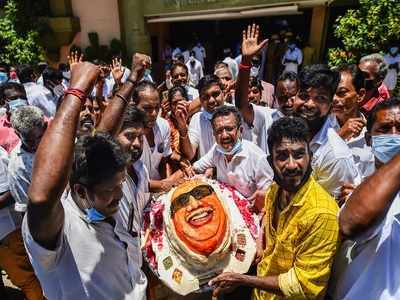 Tamil Nadu election news: कांग्रेस को सिर्फ 25 सीटें देने से फायदे में रही डीएमके! बढ़ गया वोट शेयर