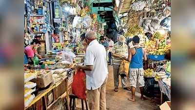 বাজারে বেলাগাম জনতাই চিন্তা বাড়াচ্ছে প্রশাসনের