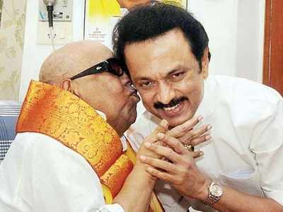 MK Stalin Swearing Ceremony: ஆனந்த கண்ணீரில் பதவியேற்பு: நெகிழ்ந்த ஸ்டாலின்