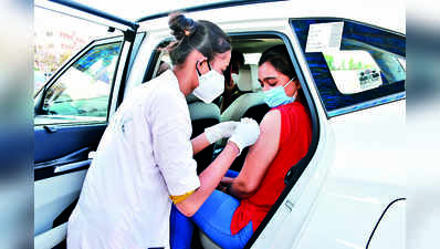 Drive in Vaccination: मुंबई की तरह दिल्ली में भी ड्राइव इन वैक्सीनेशन