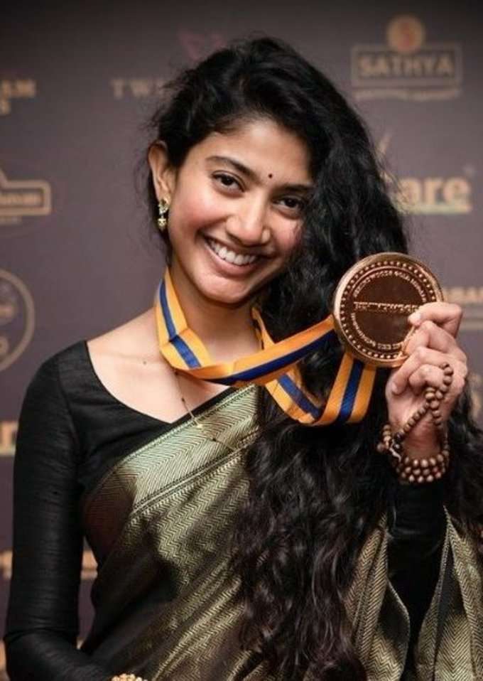 HBD Sai Pallavi: నాని సినిమా నుంచి నాచురల్ బ్యూటీ సర్‌ప్రైజింగ్ లుక్ రిలీజ్