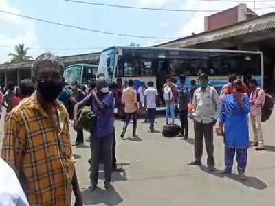 நாளை முழு ஊரடங்கு: இன்றே கோவை முழுவதும் பரவும் கொரோனா, கூட்டக் கூட்டமாக வெளியேறும் மக்கள்!