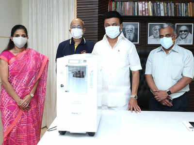 कोरोना वायरस महामारी में मसीहा बनी धोनी की टीम सीएसके, तमिलनाडु में 450 ऑक्सीजन कंसेंट्रेटर्स किया दान