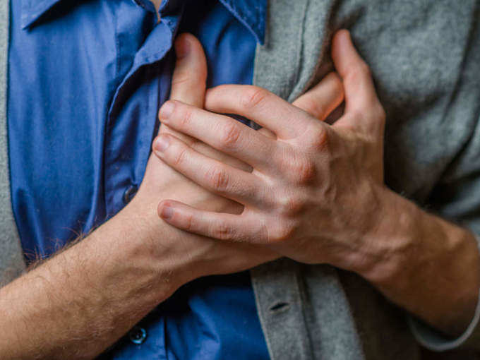 Is chest pain a symptom of COVID-19