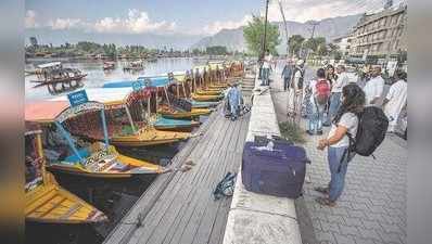 कश्मीर के पर्यटन पर कोरोना का कहर... होटलों में 95 प्रतिशत बुकिंग कैसिंल