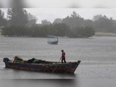 Weather Alert : चक्रीवादळामुळे मुंबई किनारपट्टीवर अलर्ट, हवामान खात्याचा इशारा