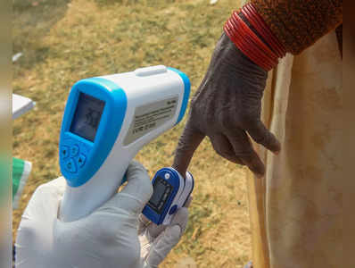 Pulse Oximeters: 400-500 रुपये में बिकने वाला पल्स ऑक्सीमीटर क्यों बिक रहा है 2000 में?