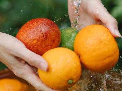 Disinfectant: रूम के साथ-साथ फलों को भी करें सैनिटाइज, खरीदें ये Disinfectant