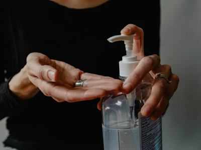 अल्कोहल बेस्ड ये Sanitizers आपको रखेंगे कोरोना से सुरक्षित, आज ही ऑर्डर करें