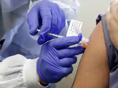 Coronavirus vaccine तज्ज्ञ म्हणतात,  करोना लशीच्या दोन डोसमधील कालावधी वाढवणे योग्यच !