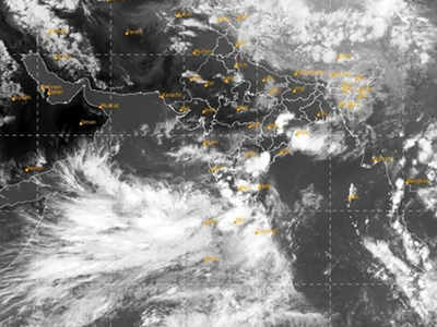 Tauktae Cyclone: चक्रवात तौकते से निपटने की तैयारियां पूरी, अगले 96 घंटों में गुजरात-महाराष्ट्र और केरल में देगा दस्तक