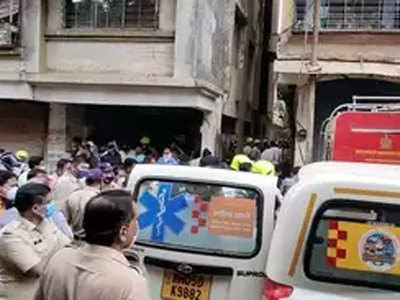 Ulhasnagar Building Slab Collapse: उल्हासनगरात इमारतीचा स्लॅब कोसळला; ४ ठार, ११ जणांना वाचवण्यात यश
