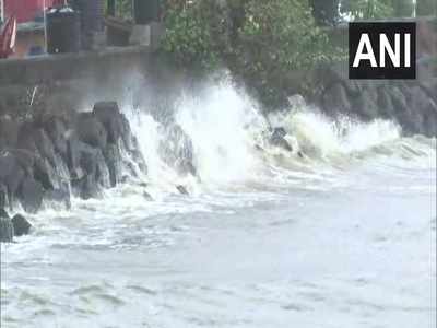 Cyclone tauktae news: गोवा के तट से टकराया चक्रवाती तूफान तौकते, गुजरात हाई अलर्ट पर, कर्नाटक में 4 की मौत 
